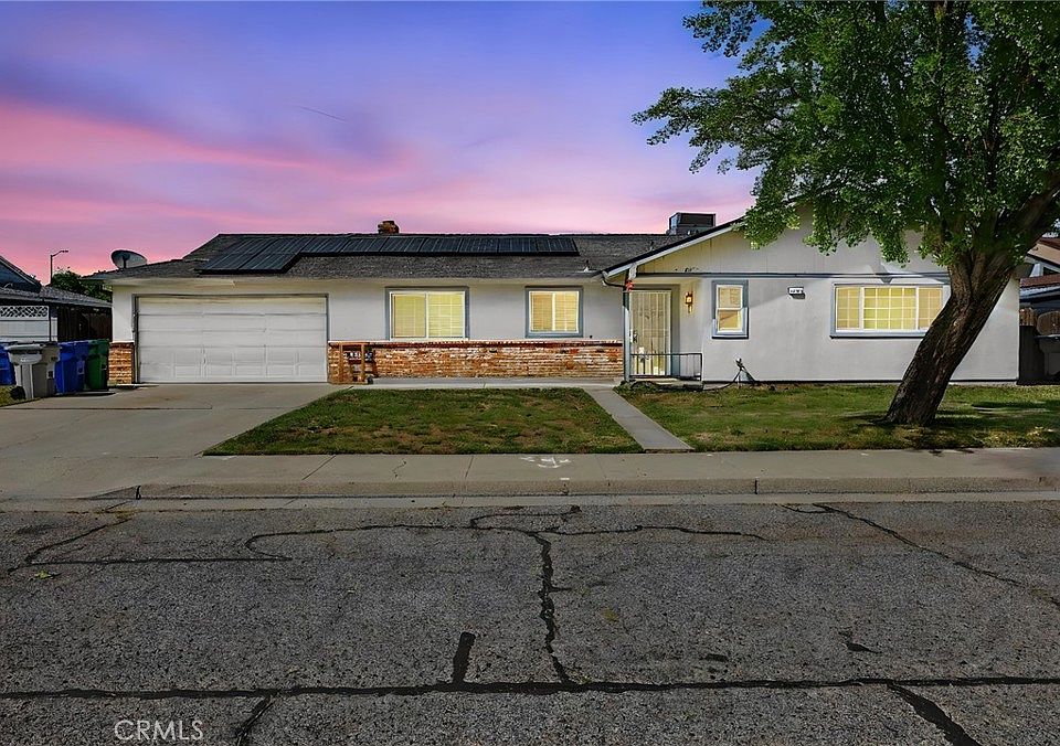 1st image of 301 Beals Dr