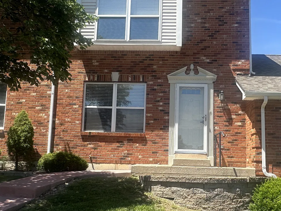 10 Brittany Ct