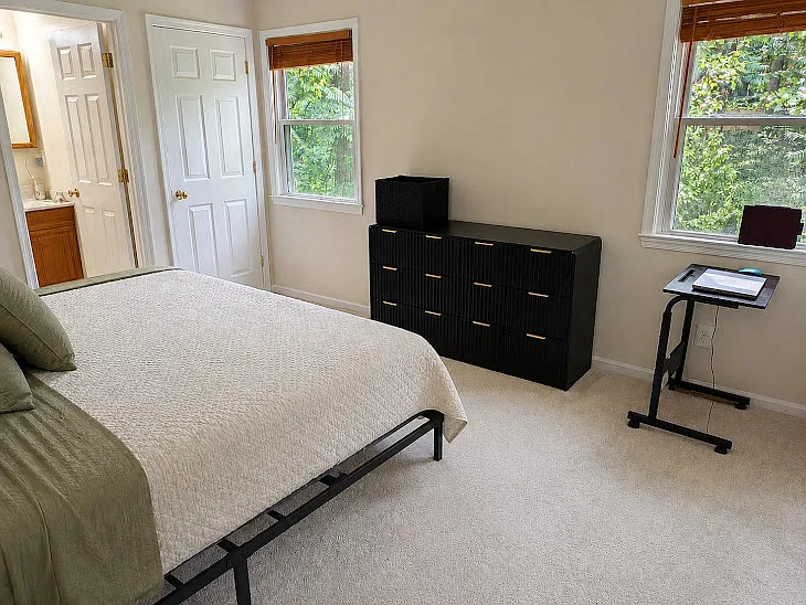 4 bed, 2241 sqft, $3,100 — Photo 2