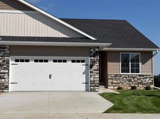 840 Armands Ln, Tiffin, IA 52340