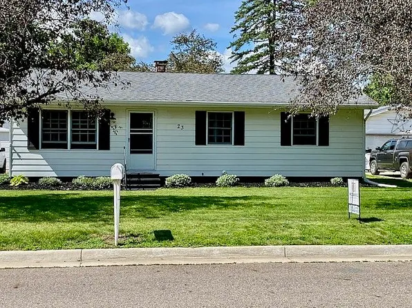 23 Smith St, Coldwater, MI 49036
