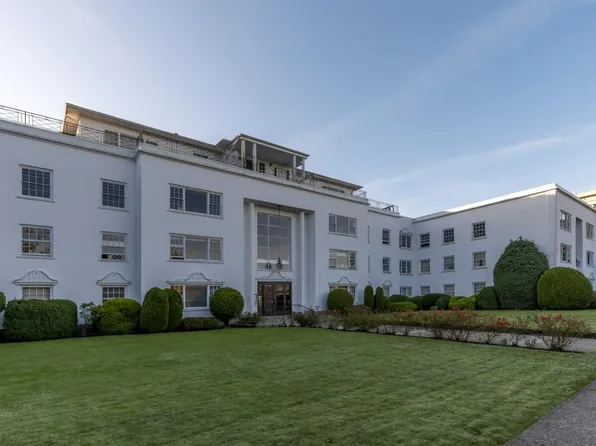5600 Dalhousie Rd #204, Greater Vancouver, BC V6T 1W4