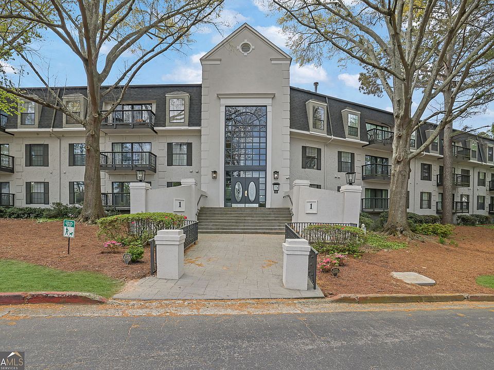 1st image of 1104 Pine Heights Dr NE