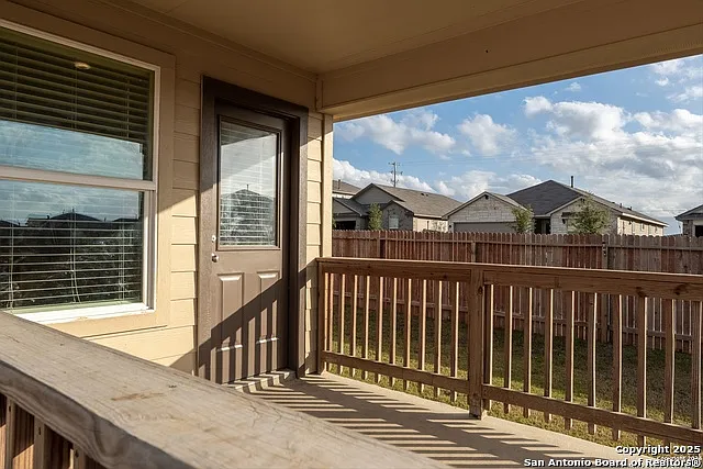 6847 Kingsley Edge — Photo 31