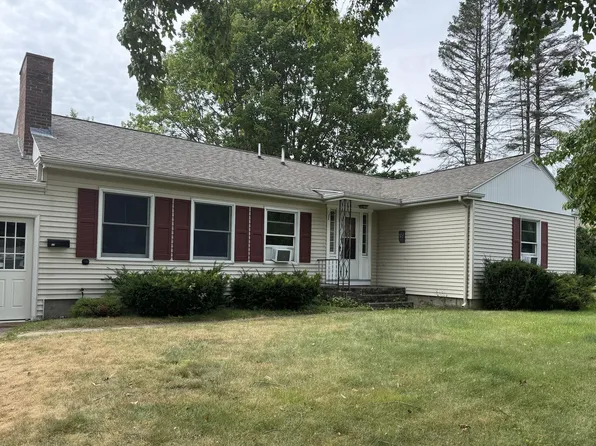 17 Rand Road, Yarmouth, ME 04096