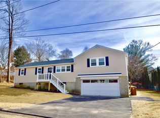 36 Woonsocket Ave, Shelton, CT 06484