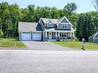 66 Grouse Run, Pelham, NH 03076