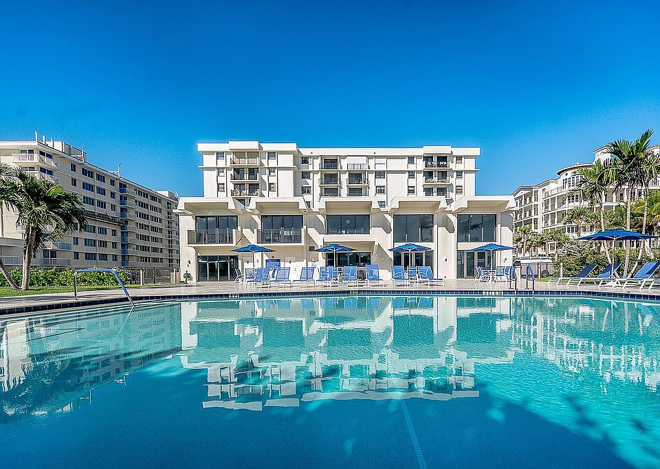 The Atrium
Palm Beach Shores