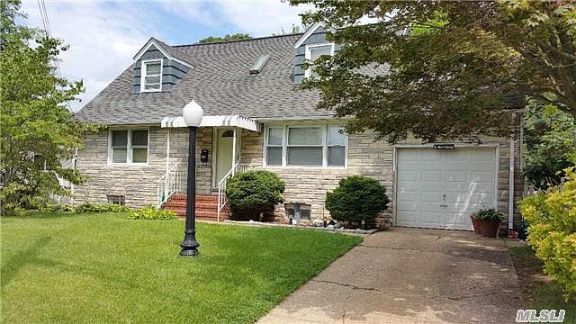 2nd image of 38 Walker Pl