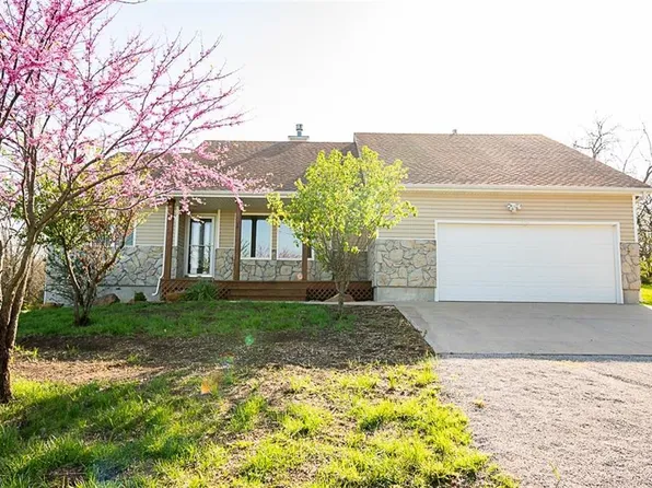 13727 NW County Road 13901 Rd, Amsterdam, MO 64723