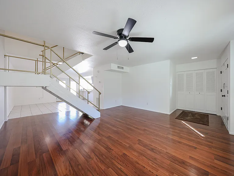 4028 N Granite Reef Rd — Photo 6