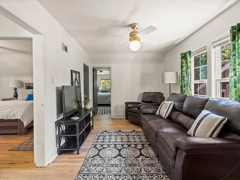 113 Crestmere Ave #201 — Photo 21