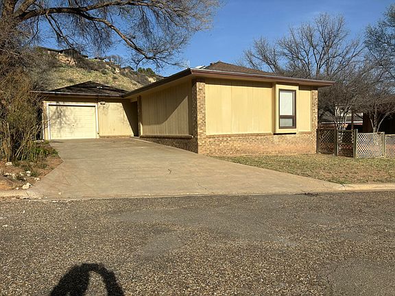 5th image of 19 Foothill Dr