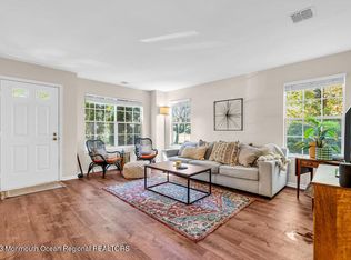 36 Stirrup Ct, Tinton Falls, NJ