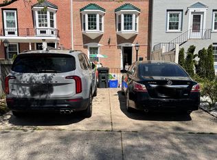 4504 Arendale Sq, Alexandria, VA 22309