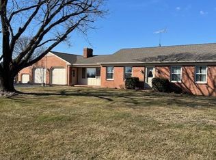 13728 Broadfording Church Rd, Hagerstown, MD 21740