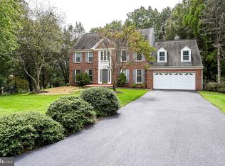 6740 Jade Post Ln, Centreville, VA 20121