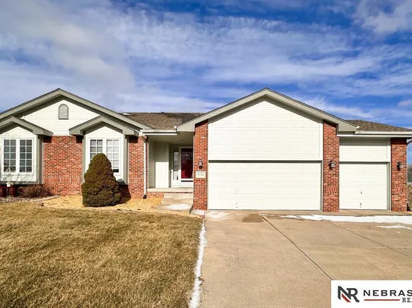 15510 Parker St, Omaha, NE 68154