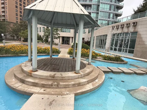 60 Byng Ave #2010, Toronto, ON M2N 7K3