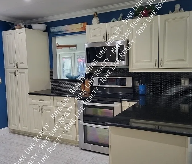 1452 Mallard Pl — Photo 9