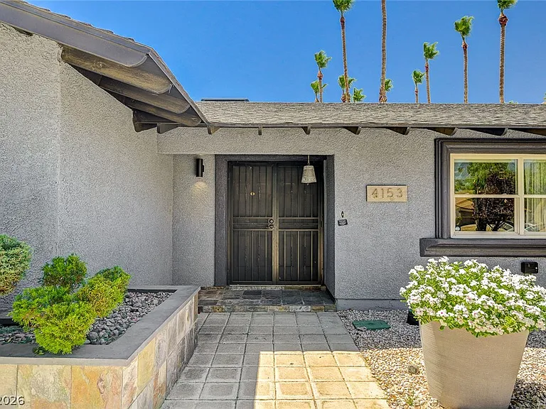4153 Woodcrest Rd — Photo 9