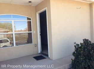 2006 Clover Ln, Roswell, NM 88203