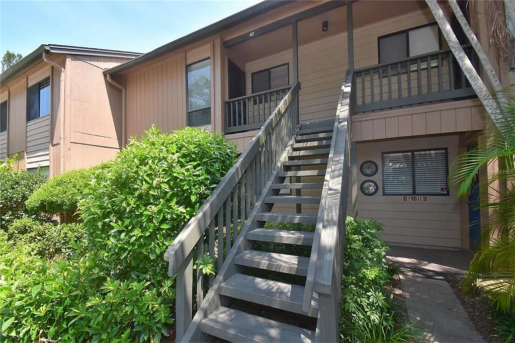 2 bed, 2.0 bath, 1112 sqft, $2,000 — Photo 1
