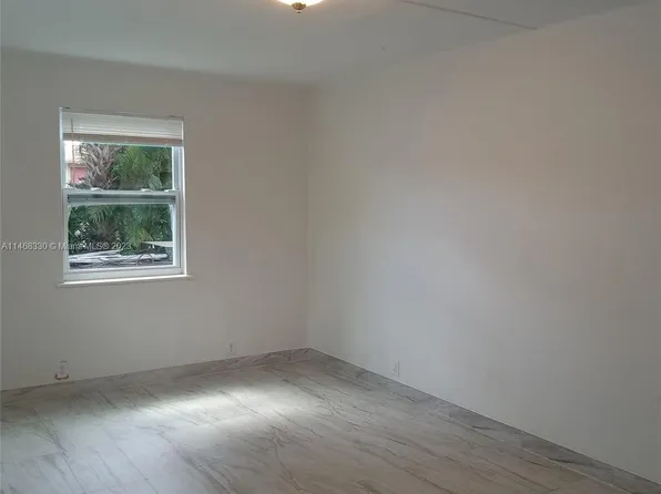 1202 NE 3rd Ave, Fort Lauderdale, FL 33304