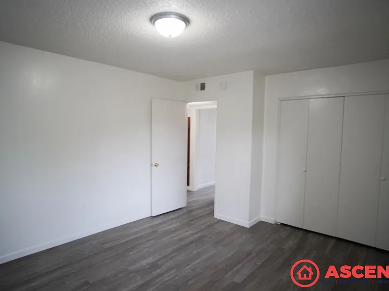 4717 Buckley Way (W & A) — Photo 11