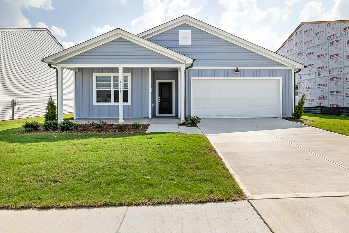4 bed, 2.0 bath, 1800 sqft, $1,850 — Photo 1