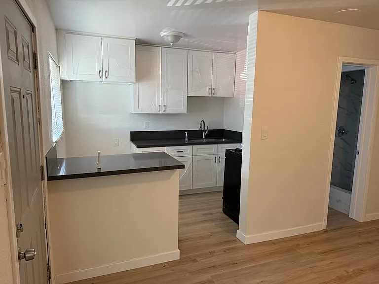 44805 Trevor Ave #44805 — Photo 2