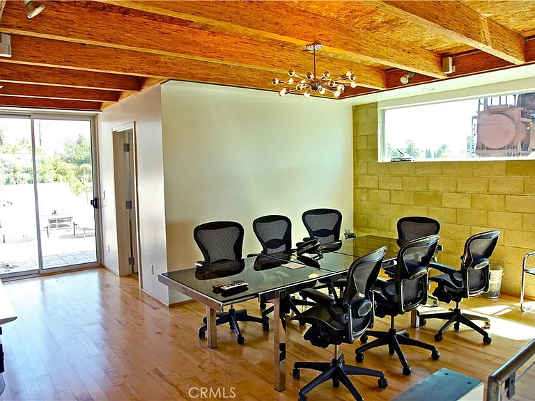 6615 Melrose Ave #1 — Photo 20