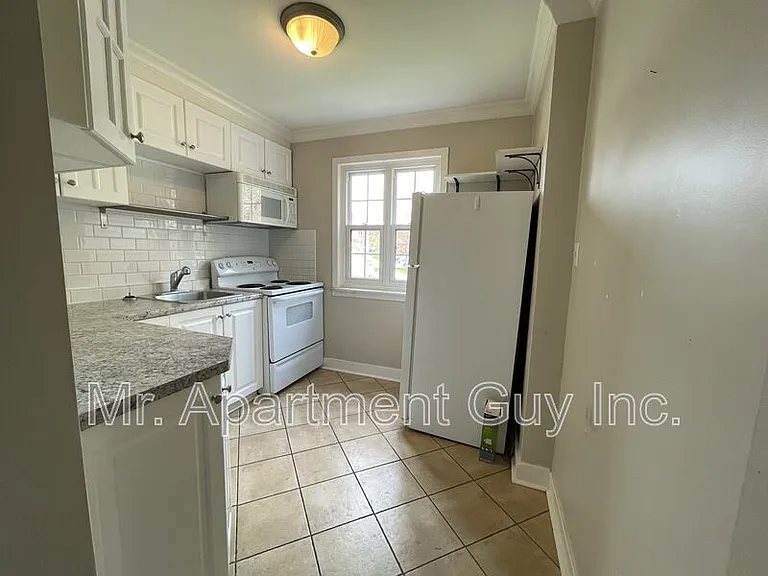 97 Wood St #1 — Photo 6