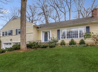 30 Sweetbriar Rd, Summit, NJ 07901