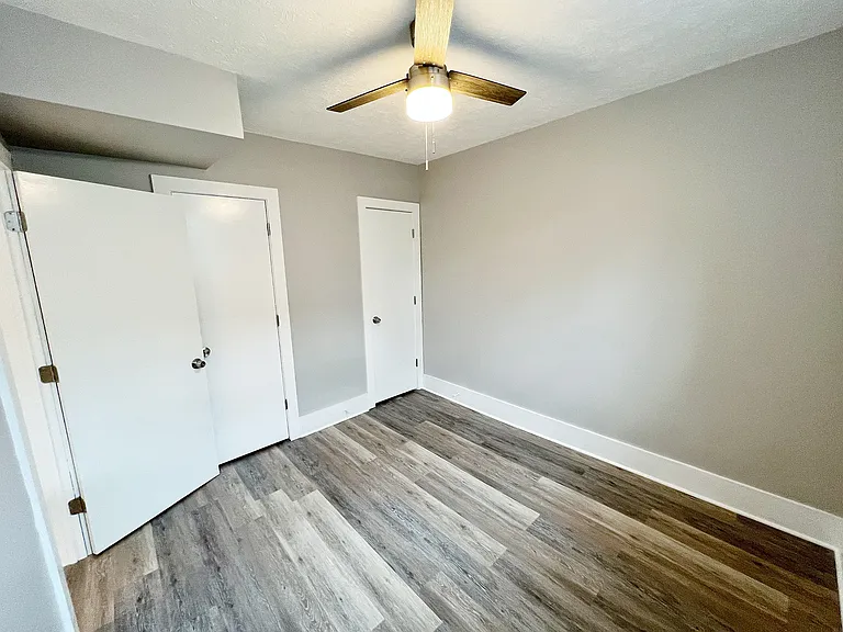 11829 Clifton Blvd #7 — Photo 13