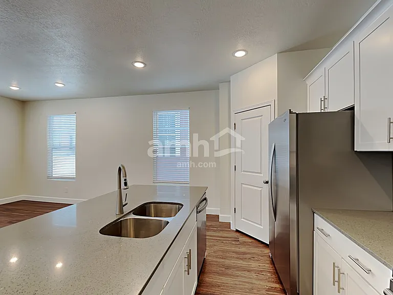6047 W Arranmore Dr — Photo 3