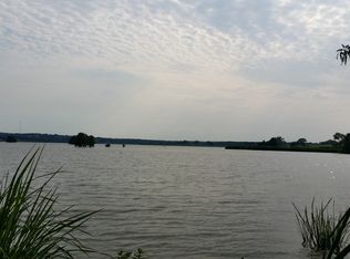 336 Grand View Dr, Athens, TX 75752