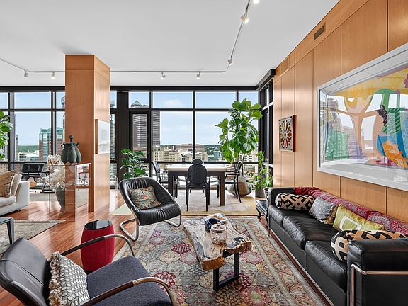 4th image of 300 Walnut St #2205