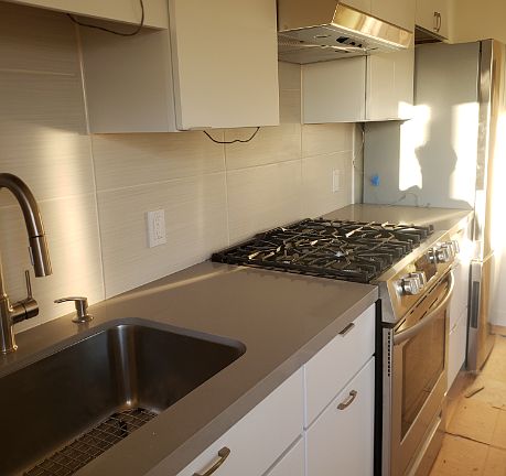 3rd image of 642 Amador St