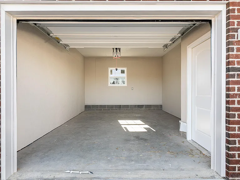 Pinnacle Ridge Apartments — Photo 36