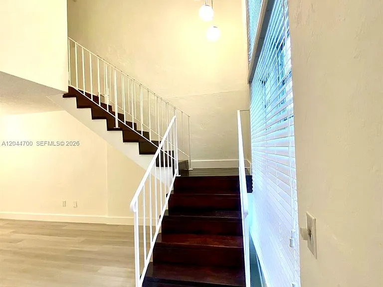 10901 N Kendall Dr #210 — Photo 6