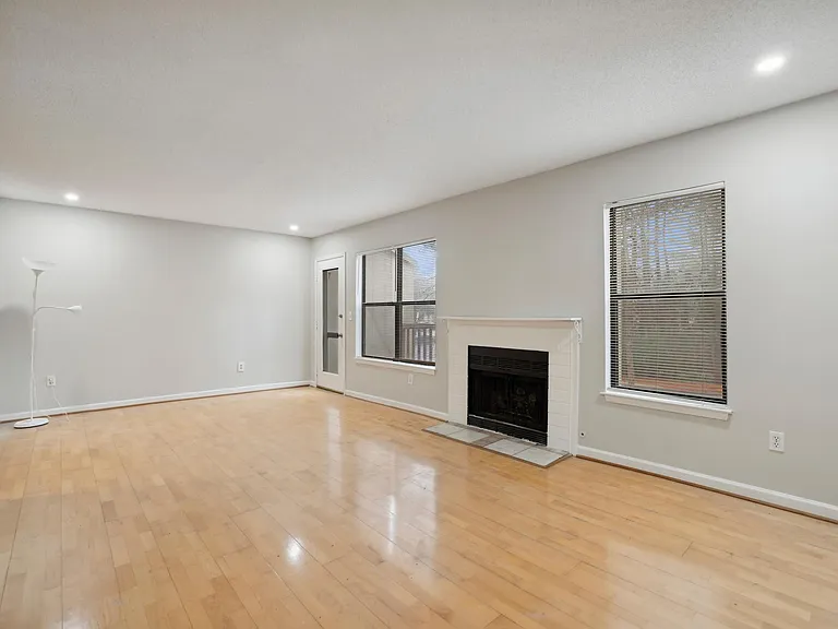 2607 Huntingdon Chase #2607 — Photo 3