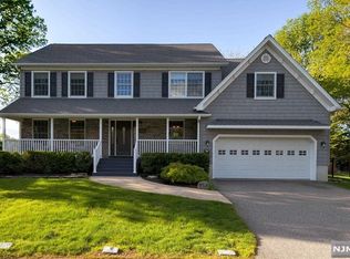 58 Mandeville Ave, Pequannock, NJ 07440