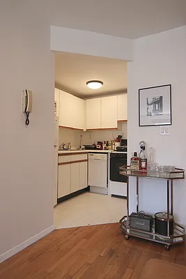 Rented by Compass | media 16