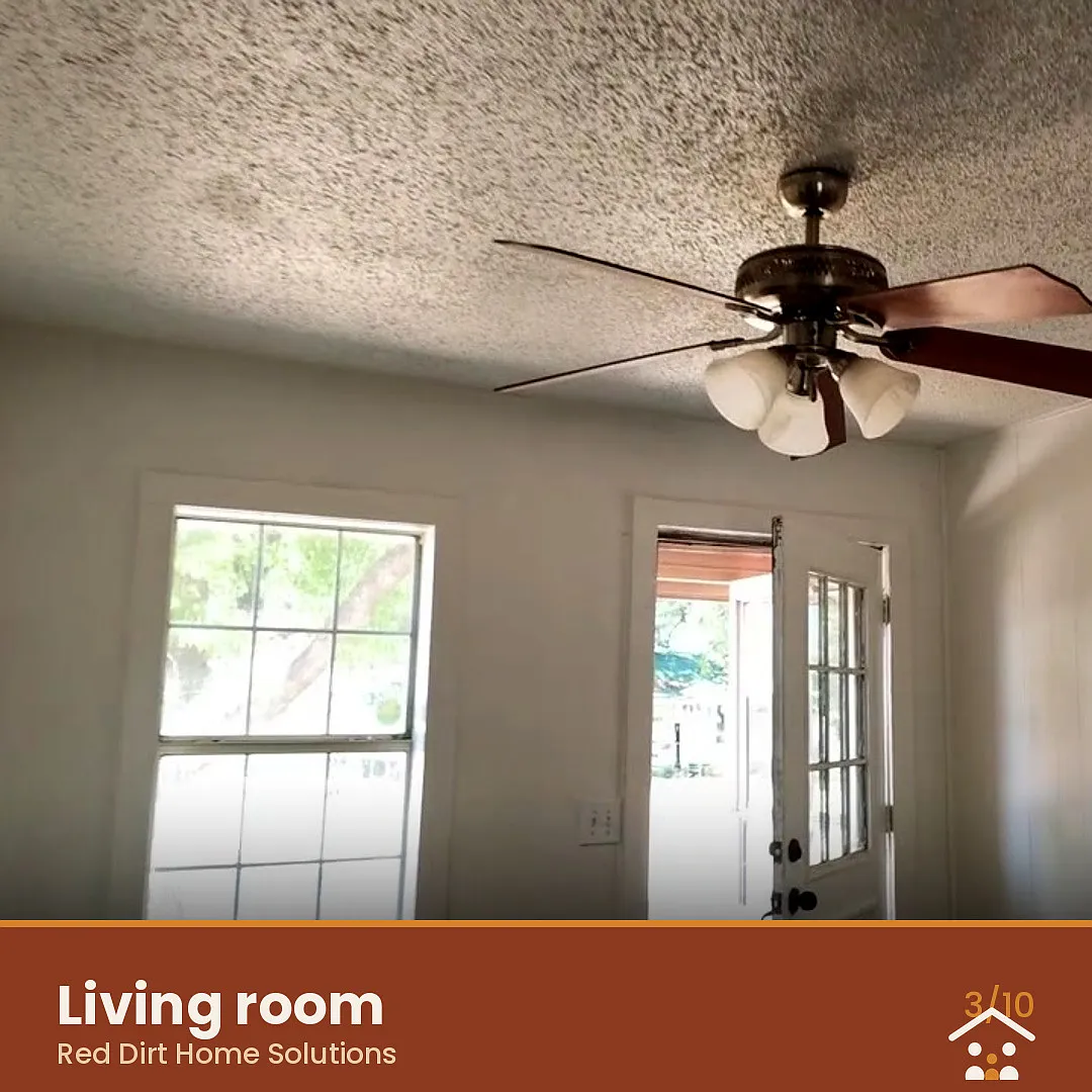 2 bed, 1.5 bath, 960 sqft, $1,050 — Photo 3