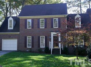 106 Waxwood Ln, Cary, NC 27518