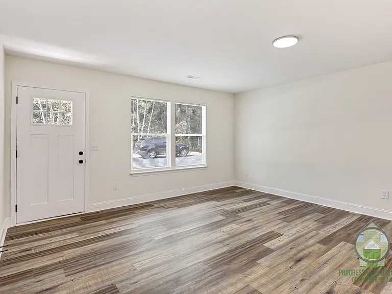 119 Lyman Lodge Rd — Photo 3