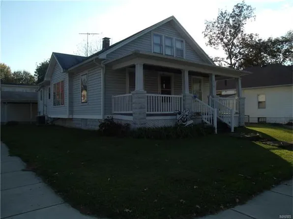 514 W Walnut St, Nashville, IL 62263