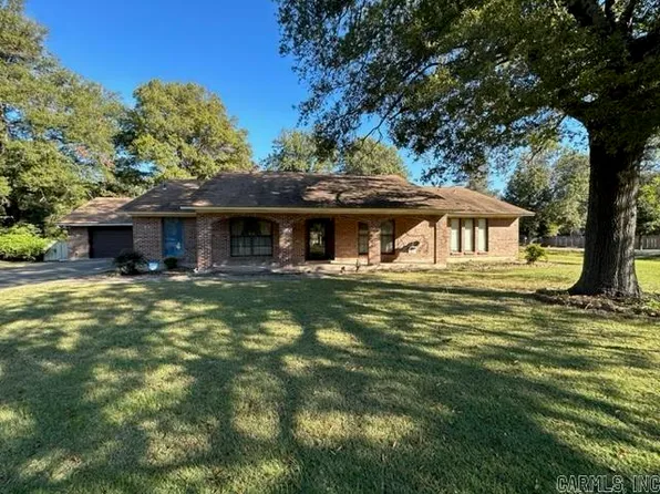 23 Shannon Dr, Mc Gehee, AR 71654