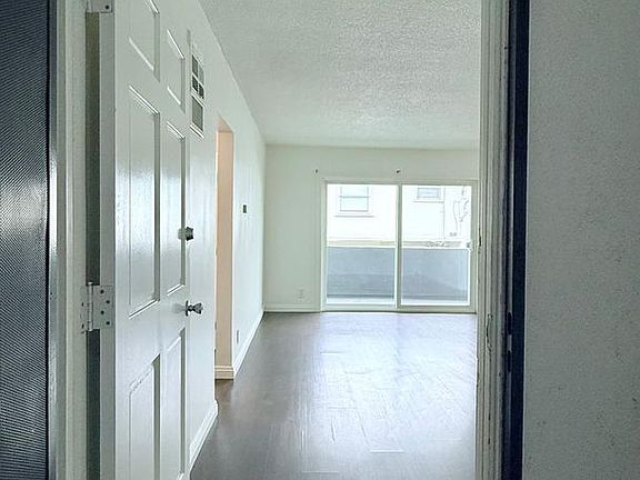 5th image of 2025 S Shenandoah St APT 5